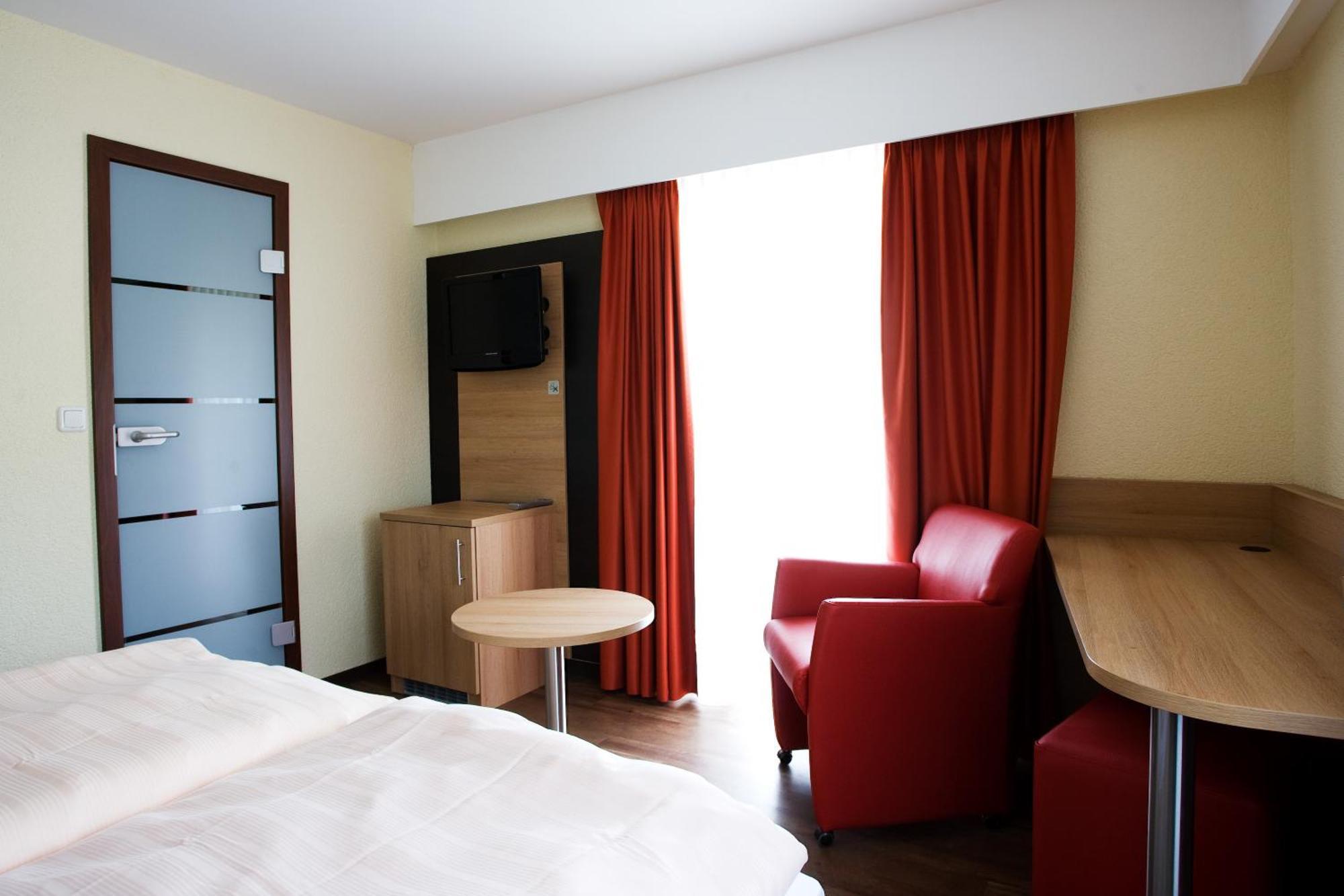 Hotel La Baia Cochem Eksteriør billede